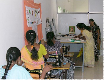08 Gurukulum Vocational Training Center for girls and women in India, part of MG program with Rotary Districts 7150 and 3200